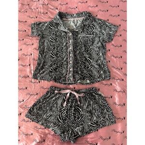 Thalia Sodi animal print pijama set